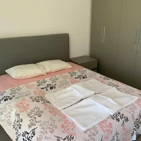 Apartment New Luxury In City Bodrum
