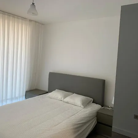 New Luxury In City Apartment *